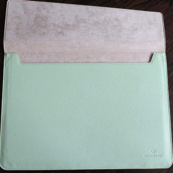 Lap Top Case - Picture 2 of 3